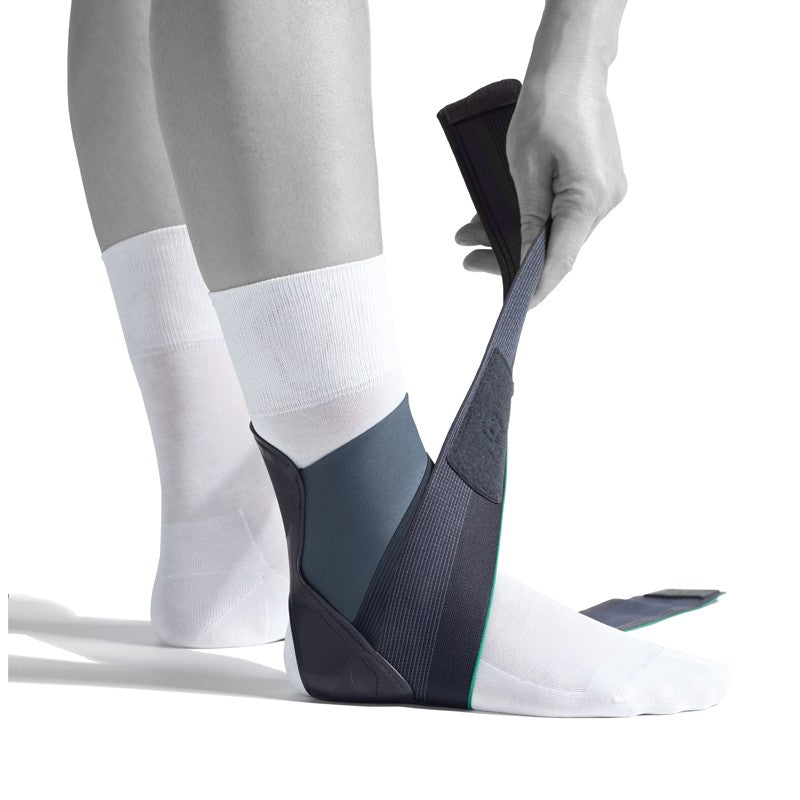 Aequi Flex ankle support for unstable ankles during sports and exercise