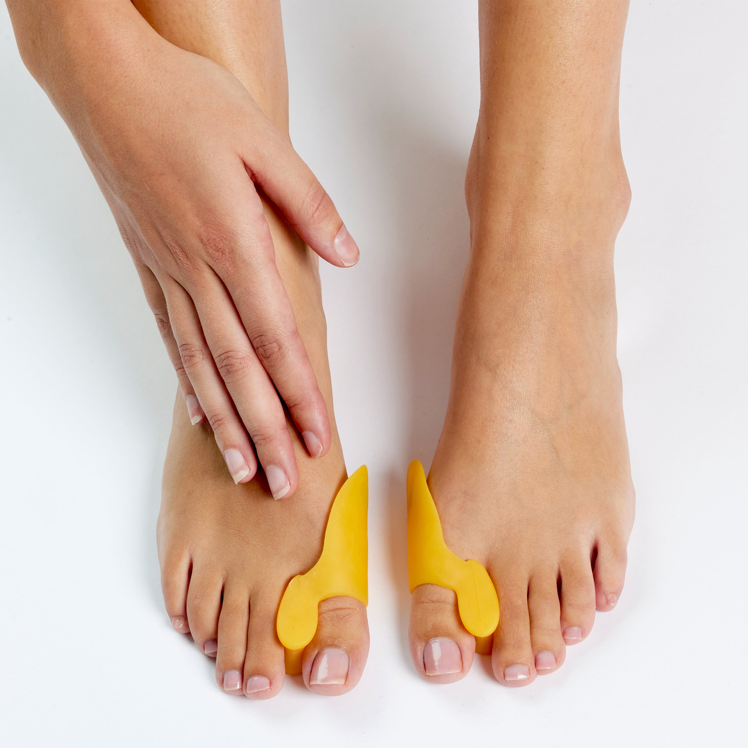 3-i-1 hallux valgus-beskyttelse med tåspreder og gelpude