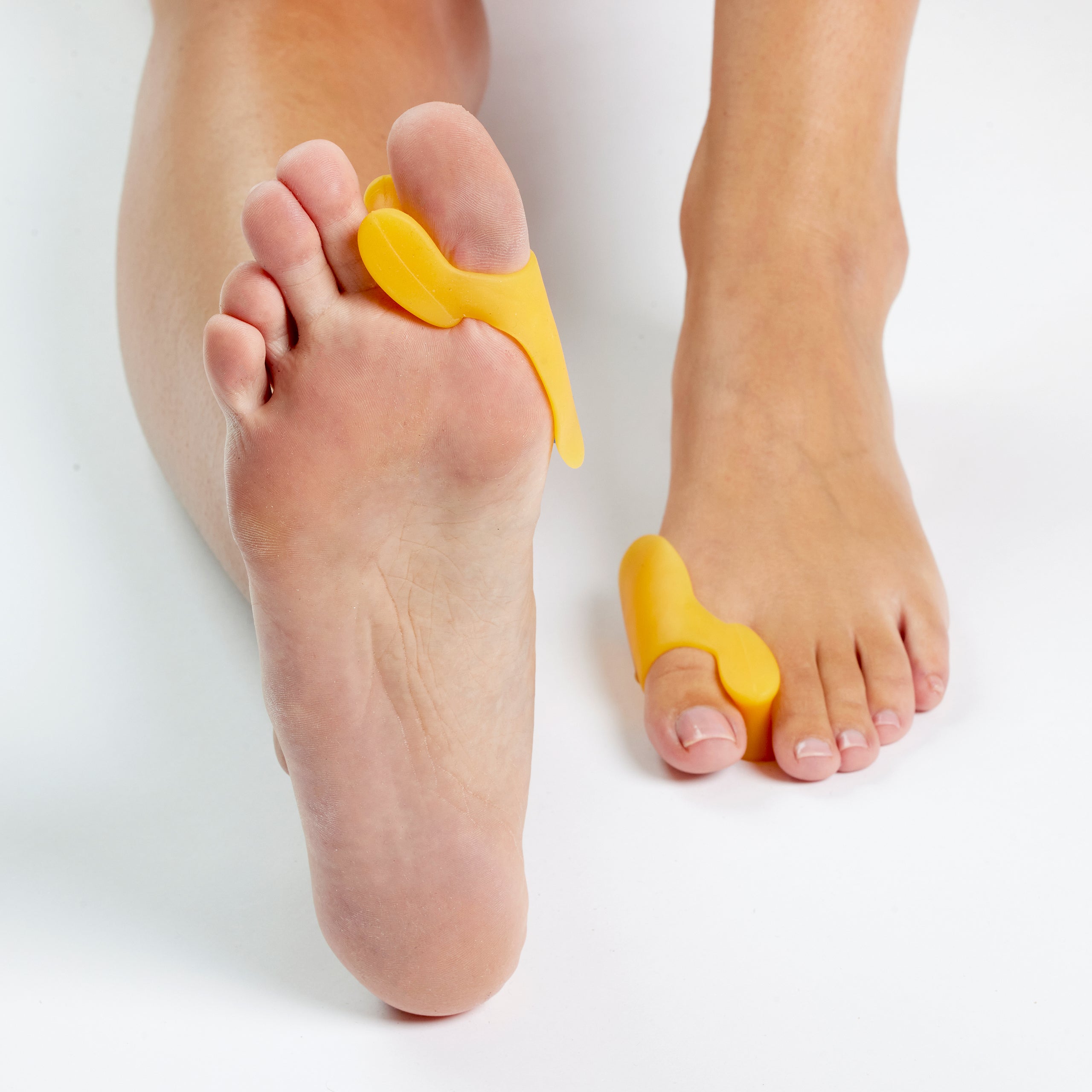 3-i-1 hallux valgus-beskyttelse med tåspreder og gelpude