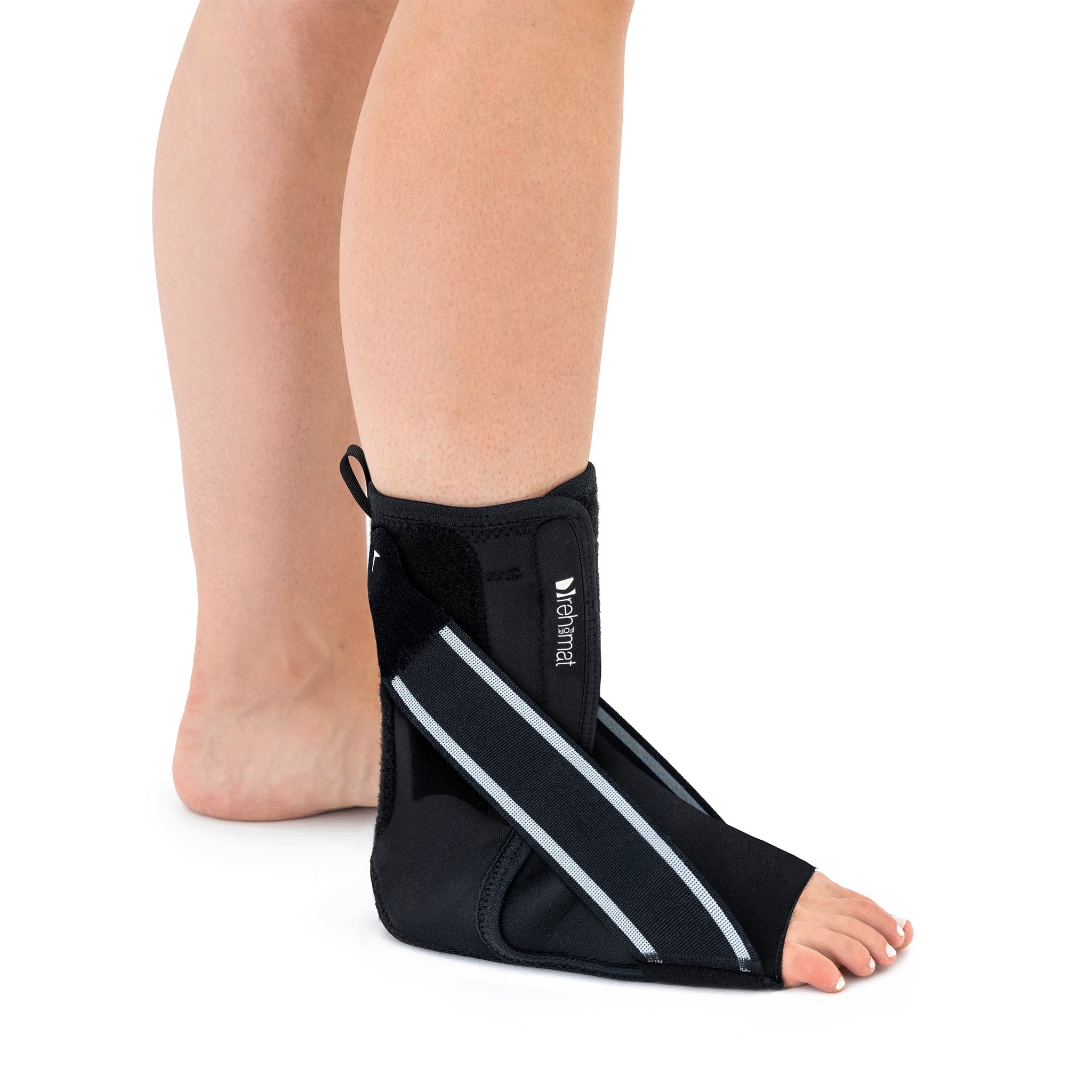 Drop foot support for optimal walking comfort barefoot and in shoes with drop feet
