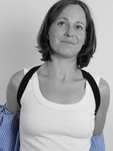 Low-profile posture straps for better posture