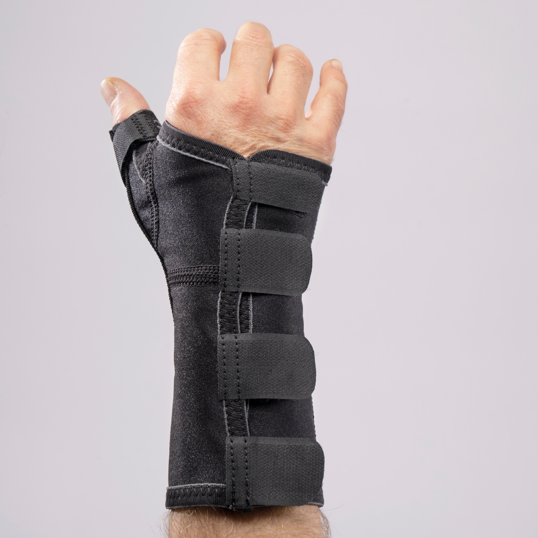 Håndledsstøtte med stabiliserende tommelfingerstykke