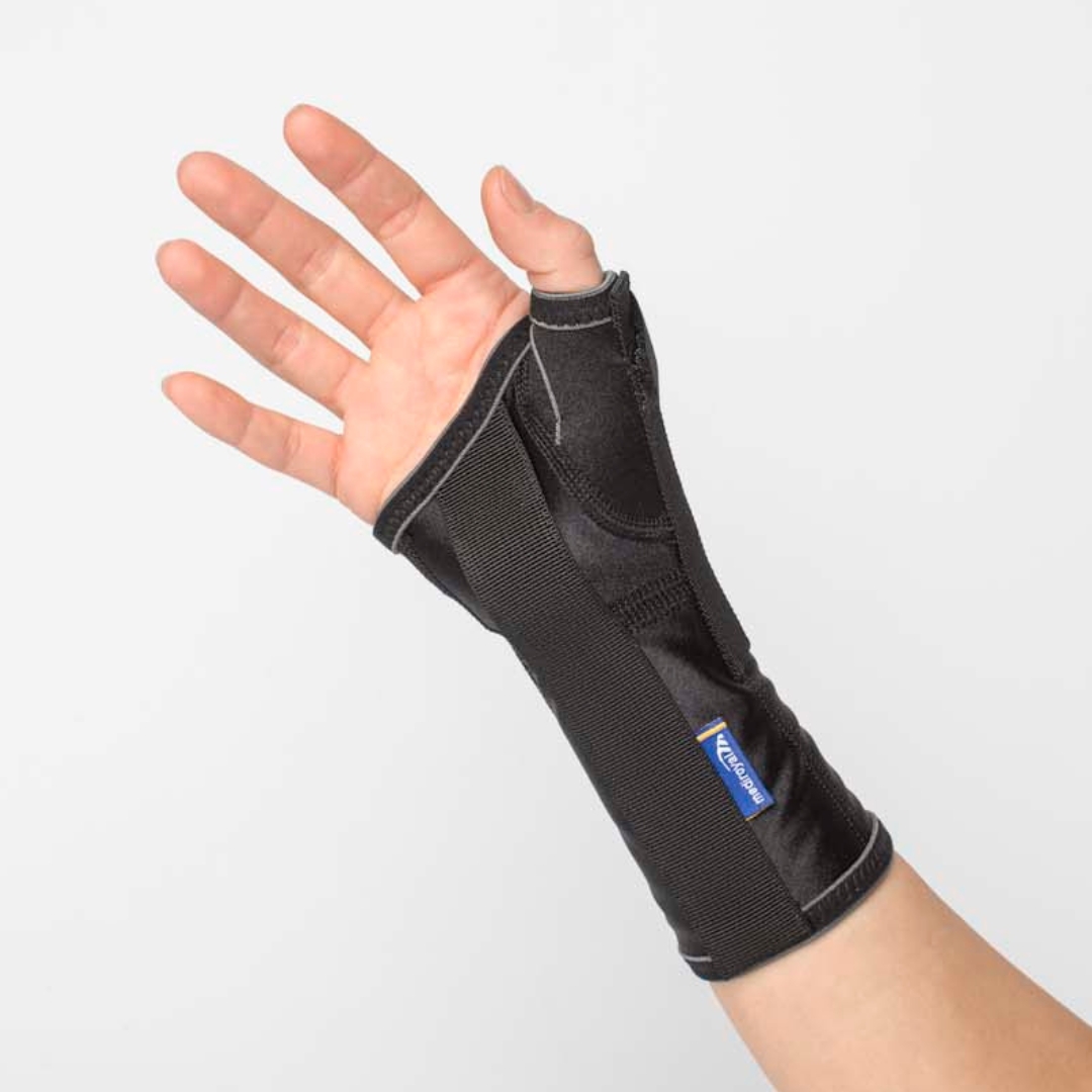 Håndledsstøtte med stabiliserende tommelfingerstykke